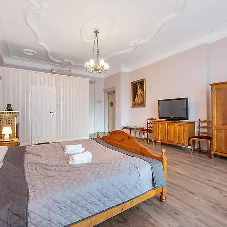 Palacyk Deja Vu 3* Łódź