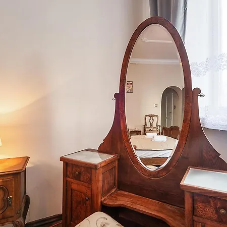 Hotel apartamentowy Pałacyk Deja Vu 3*