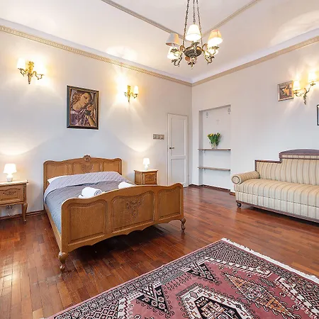 Palacyk Deja Vu Aparthotel 3*